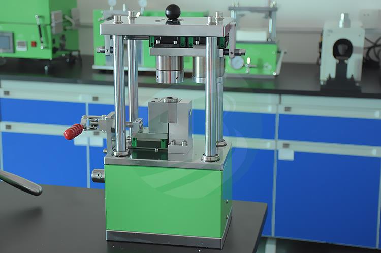 battery sealing machine.jpg